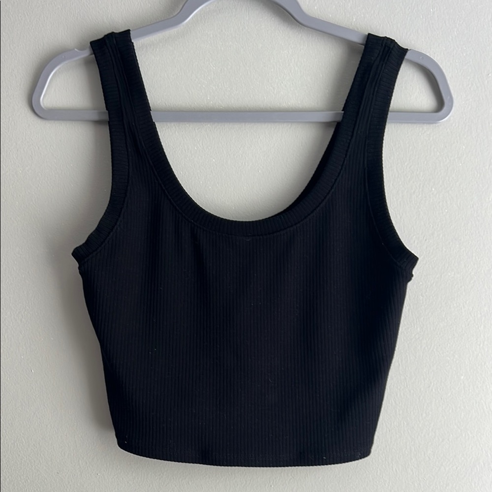 Alo Ribbed Wellness Tank in Black